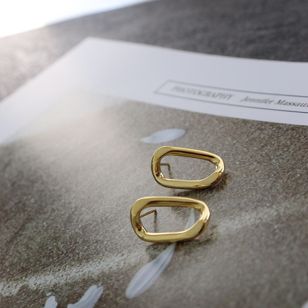 Modern Link Studs